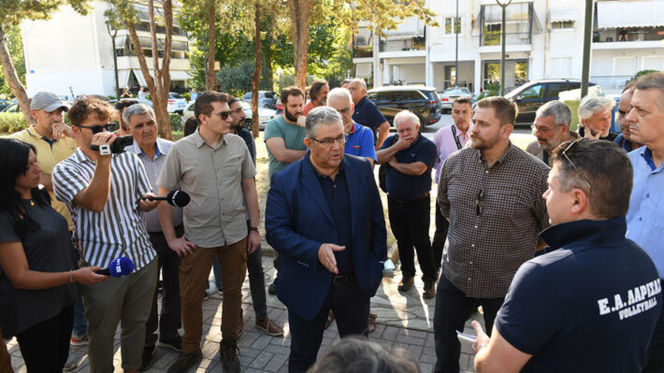 Περιοδεία Κουτσούμπα στη Θεσσαλία: Να δοθούν αποζημιώσεις στο 100% της καταστροφής