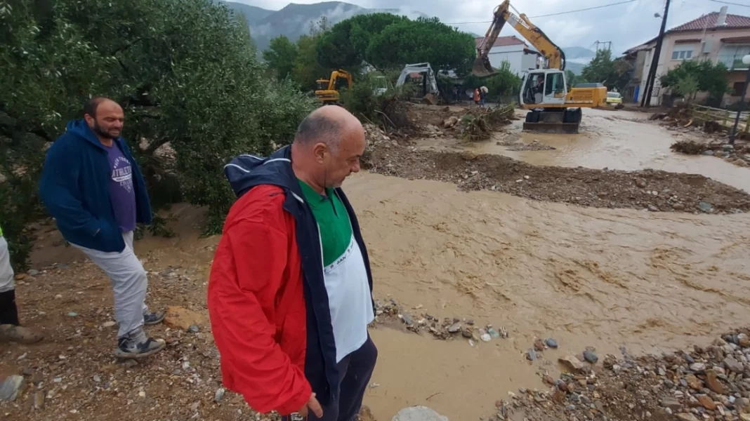 Αχιλλέας Μπέος: Απαντά στο βίντεο με τον ξυλοδαρμό πολίτη – «Αυτά συμβαίνουν όταν έχεις να κοιμηθείς ένα μήνα»