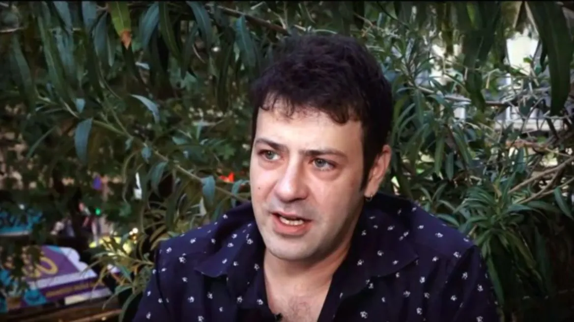 Πέτρος Μπουσουλόπουλος: «Δεν είναι μόνο ότι άλλαξα πόλη, άλλαξα και δουλειά» – Η νέα του ζωή στη Ρόδο