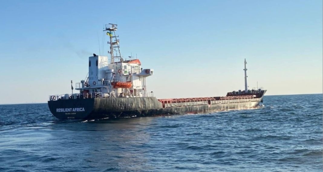 Στον Βόσπορο το πρώτο πλοίο με σιτηρά που απέπλευσε από την Οδησσό μετά την κατάρρευση της συμφωνίας