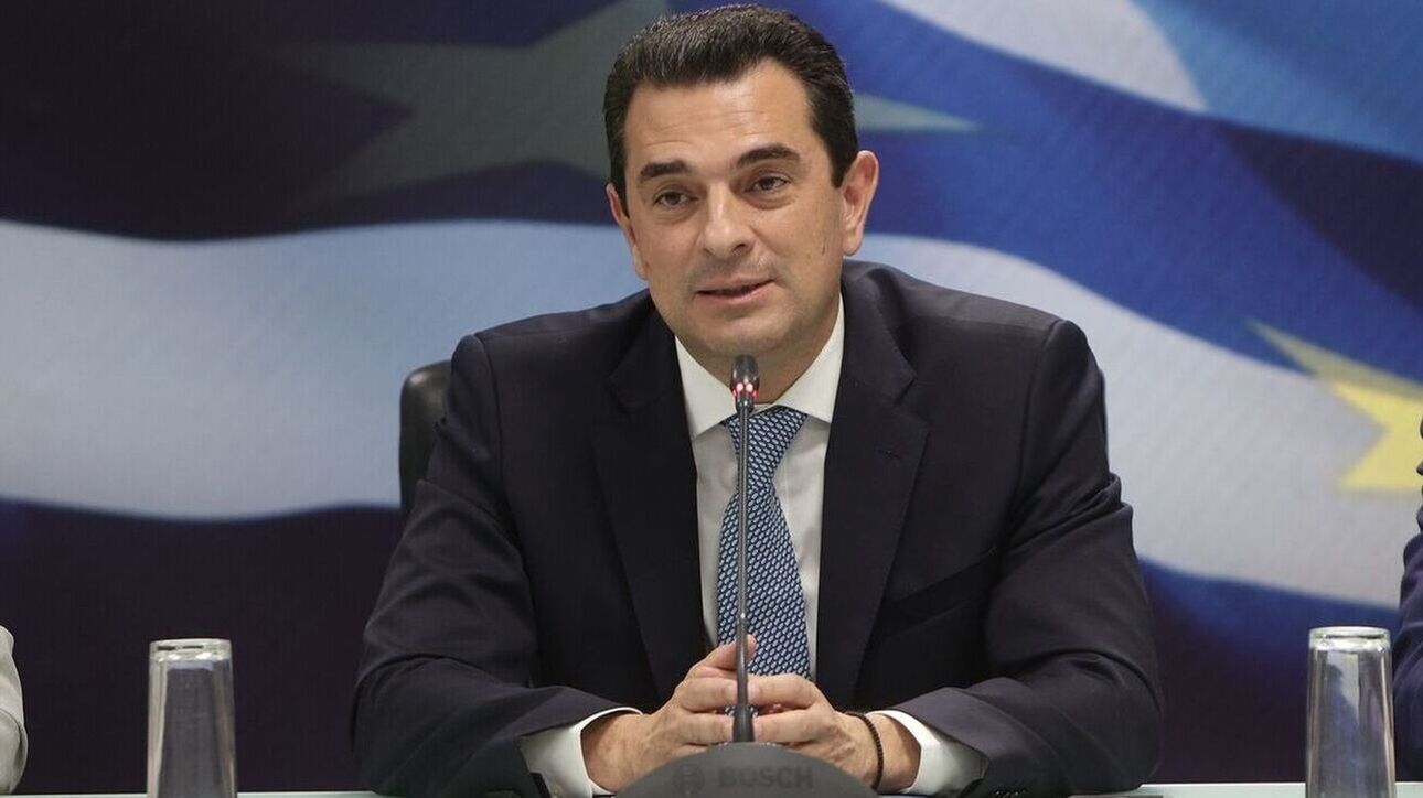Σκρέκας: Την Τετάρτη η ανακοίνωση παρεμβάσεων σε καλάθι νοικοκυριού και μαθητή