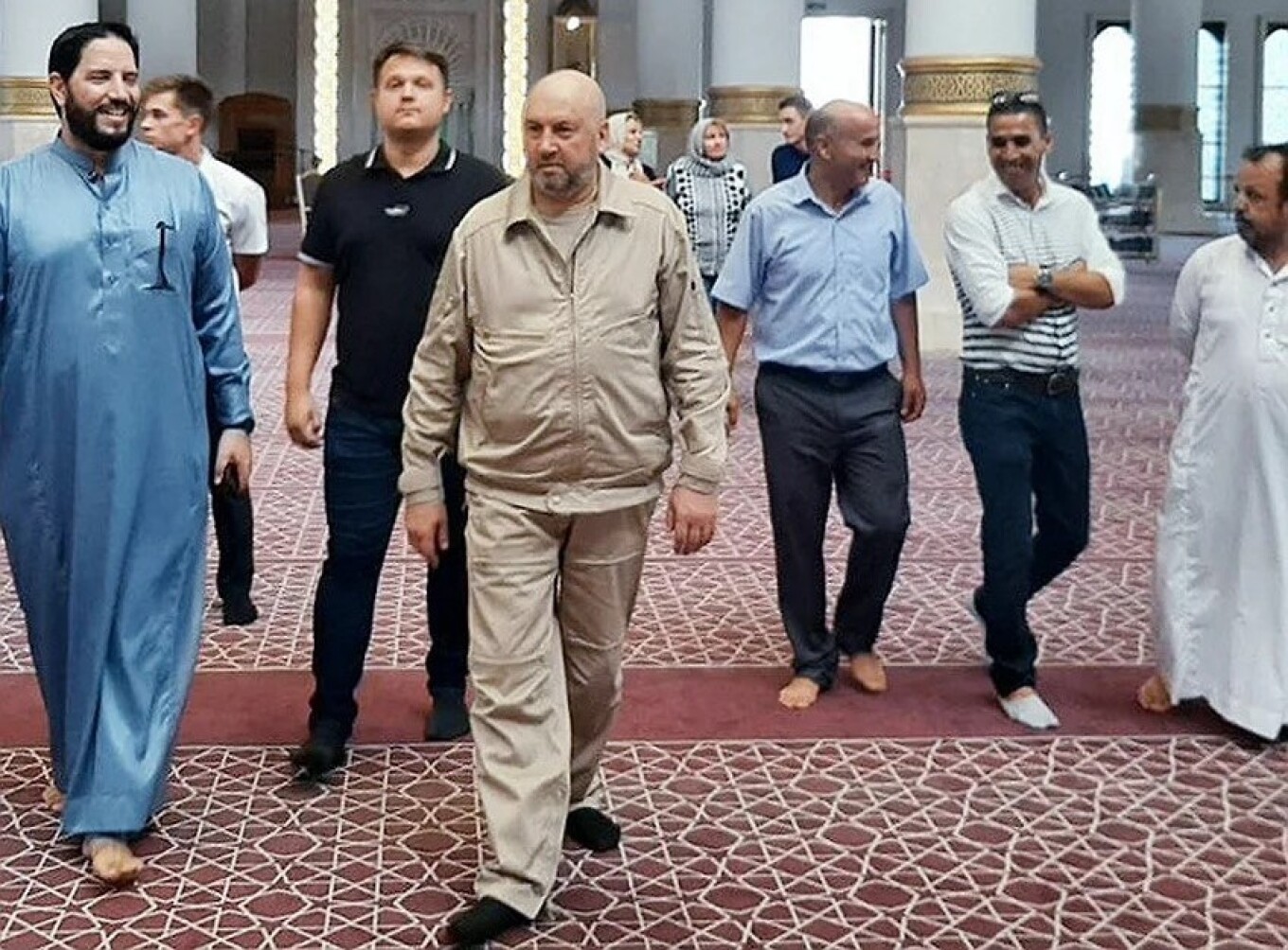 Ρωσία: Εμφάνιση στην Αλγερία του «εξαφανισμένου» στρατηγού Σουροβίκιν