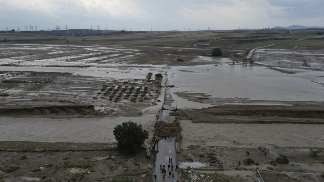 Ζημιά δισεκατομμυρίων στα τρόφιμα από τις πλημμύρες στη Θεσσαλία