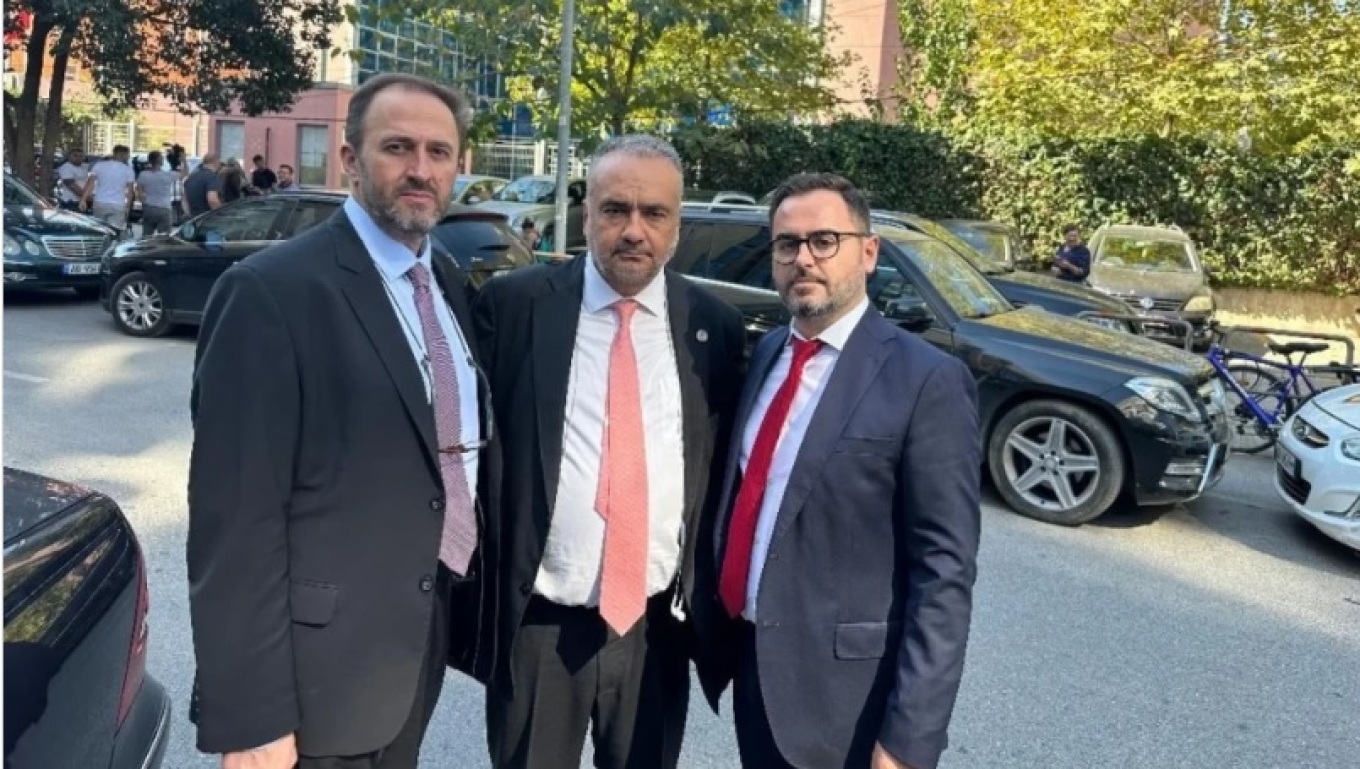 Φρέντι Μπελέρης: «Παραβιάζεται η Ευρωπαϊκή Σύμβαση Ανθρωπίνων Δικαιωμάτων» είπε ο πρόεδρος Δικηγόρων Χωρίς Σύνορα