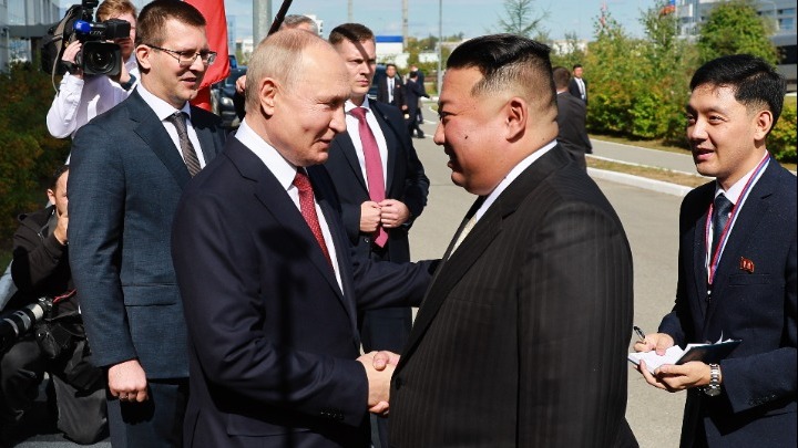 Υποστηρίζω την ιερή μάχη σας με τη Δύση, δήλωσε ο ηγέτης της Β. Κορέας στον Πούτιν