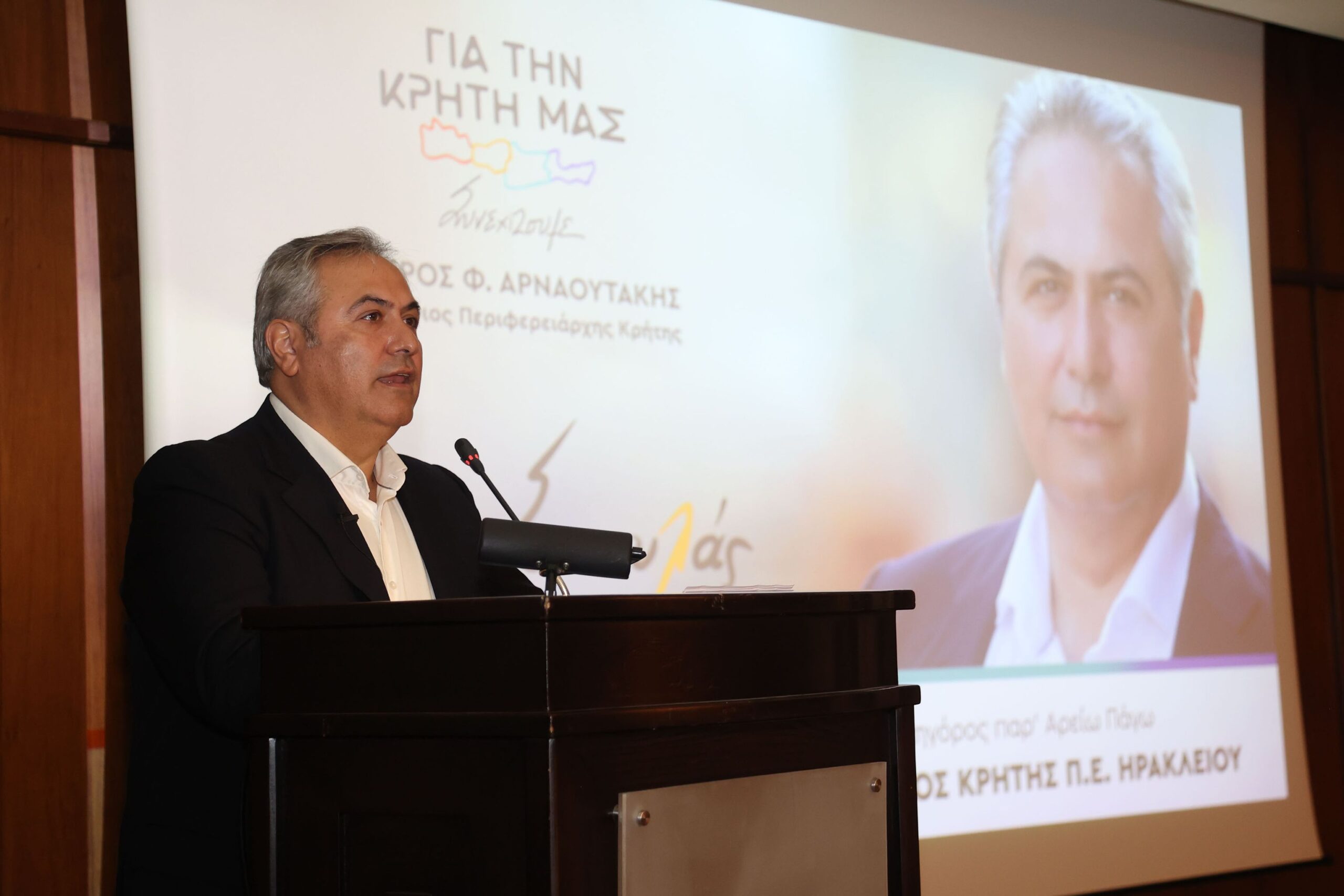 Το αδιαχώρητο στην κεντρική προεκλογική συγκέντρωση του Νίκου Σκουλά