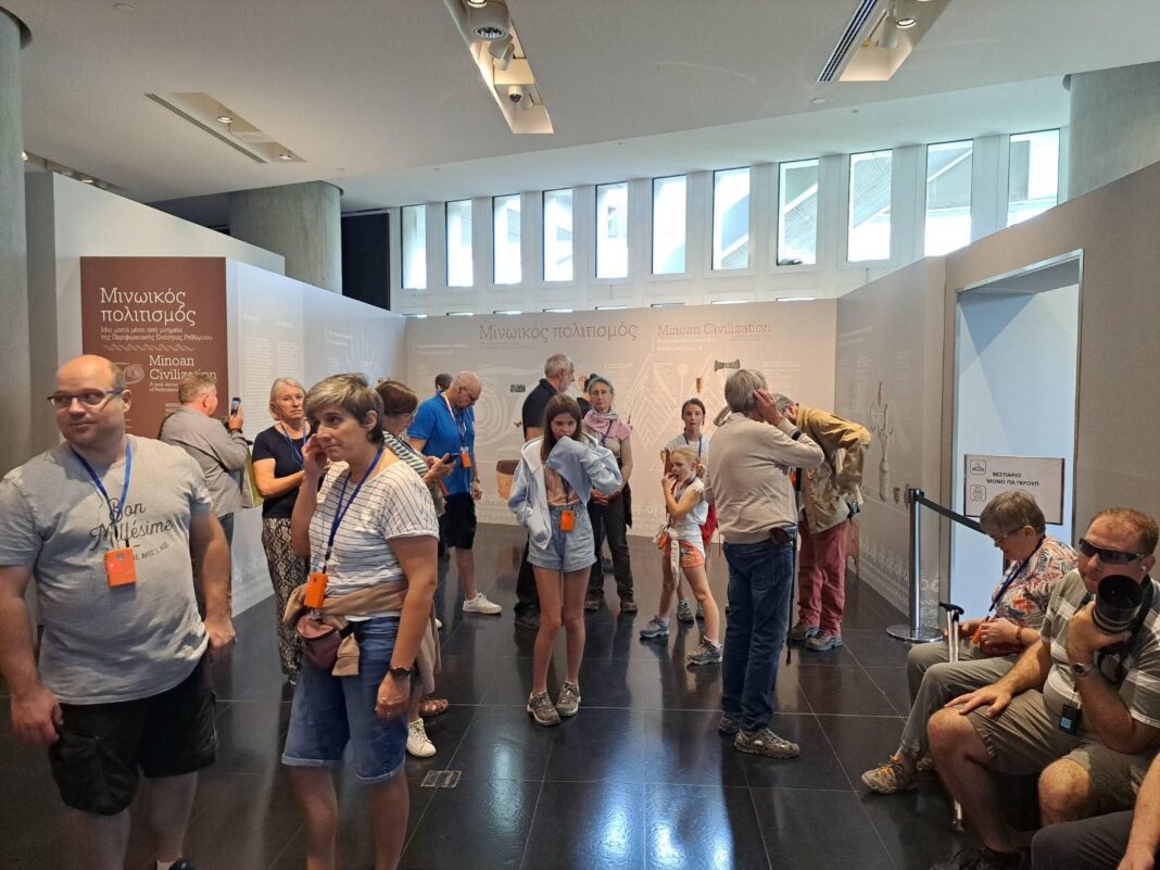 Παρουσίαση της έκδοσης και φωτογραφικής έκθεσης «ΜΙΝΩΙΚΟΣ ΠΟΛΙΤΙΣΜΟΣ: Μια ματιά μέσα από μνημεία της Περιφερειακής Ενότητας Ρεθύμνου» στο Μουσείο Ακρόπολης
