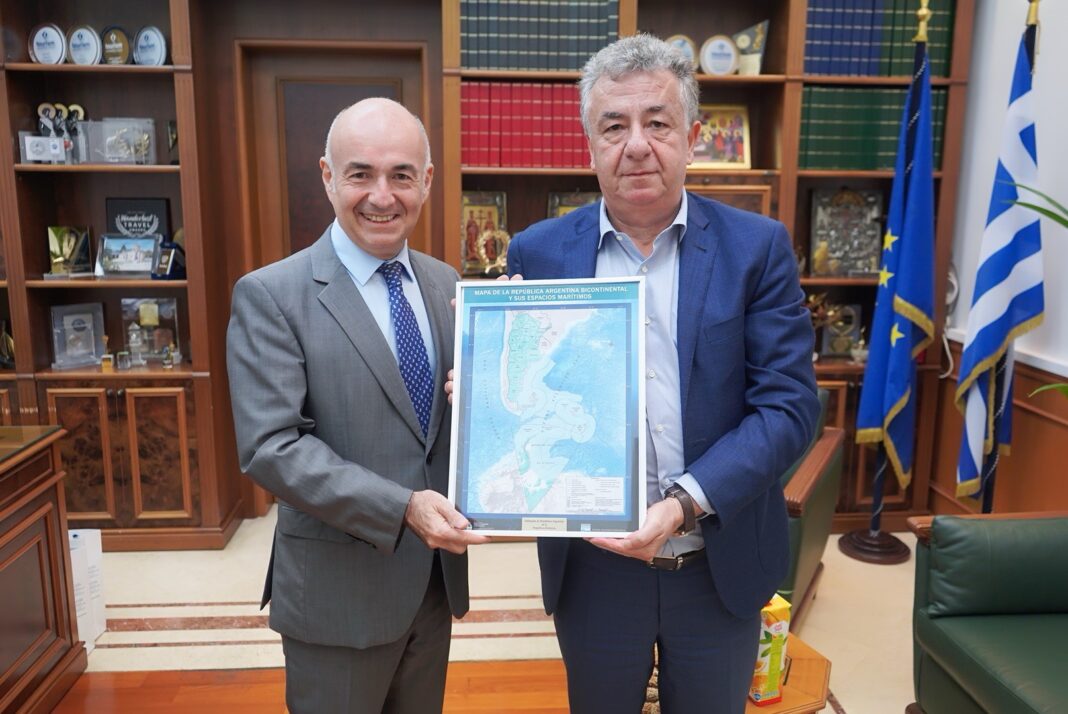 Με τον Πρέσβη της Αργεντινής στην Ελλάδα συναντήθηκε ο Περιφερειάρχης Κρήτης