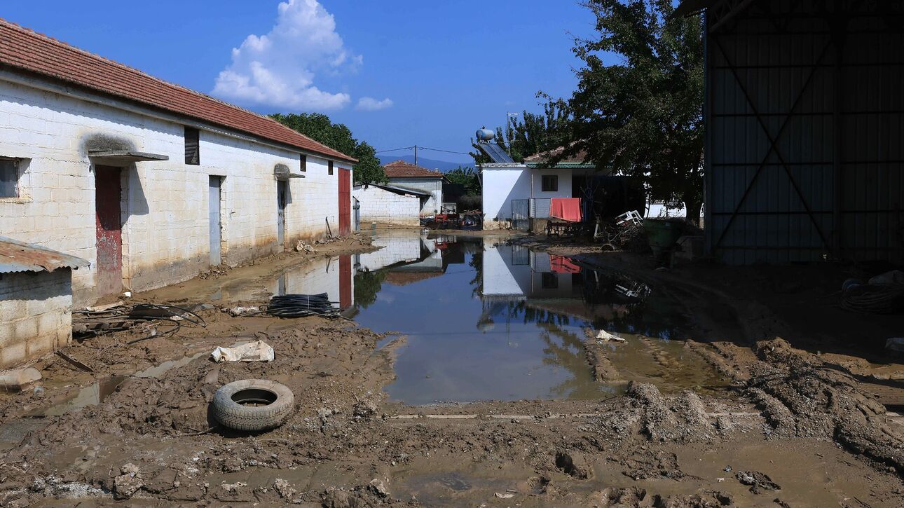 Θεσσαλία: Σε εργατικές κατοικίες θα στεγαστούν πλημμυροπαθείς – Συνεχίζονται οι καταγραφές ζημιών