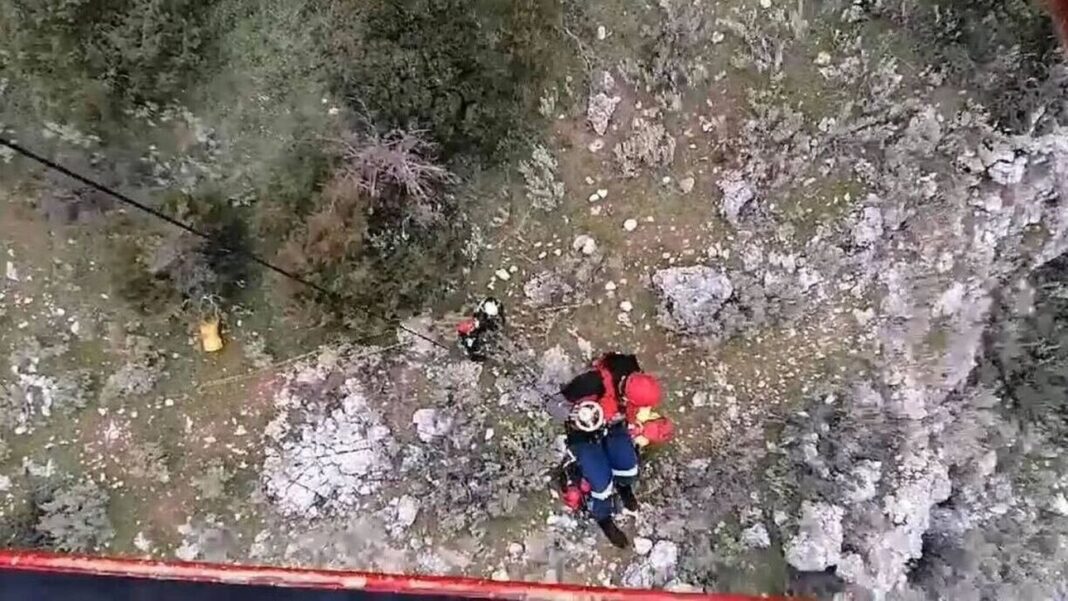 Επιχείρηση διάσωσης τραυματισμένου ορειβάτη που γλίστρησε στα 2.100 μέτρα