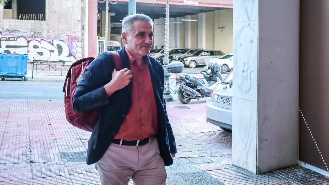 Τσακαλώτος: Ο αποκεφαλισμός δεν περιλαμβάνεται στην κουλτούρα της Αριστεράς