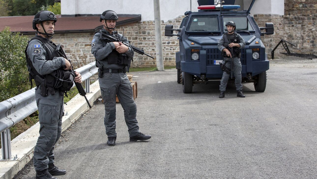 Κόσοβο: Άγημα 100 στρατιωτικών στέλνει η Ρουμανία για να ενισχύσει την KFOR