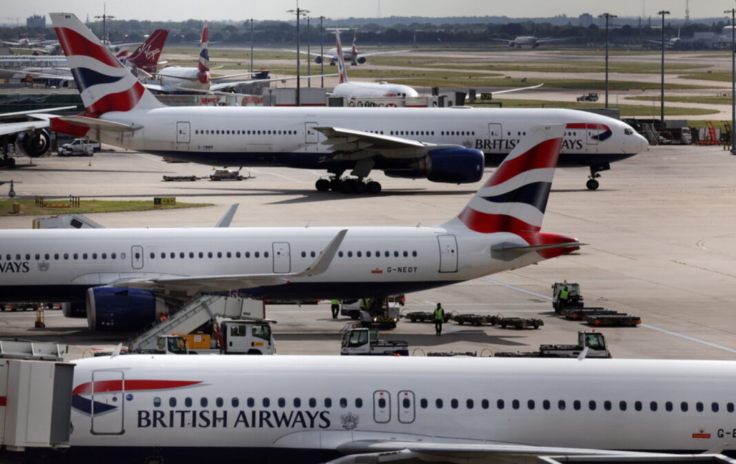 British Airways: Αναστέλλει τις πτήσεις της στο Τελ Αβίβ - H Χαμάς ισχυρίζεται ότι επιτέθηκε στο αεροδρόμιο