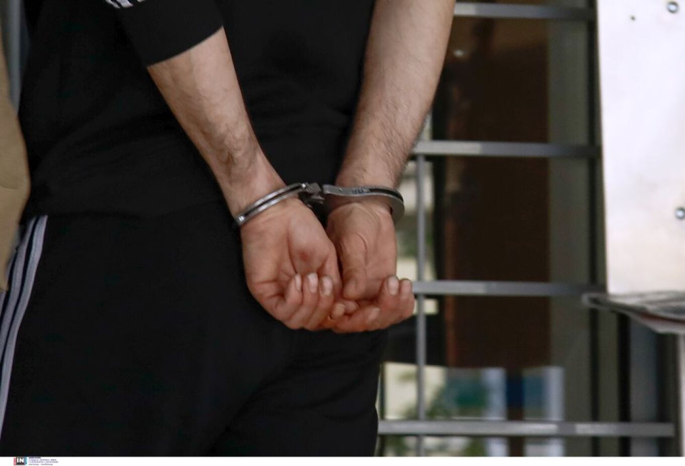 Αποπειράθηκαν να διαρρήξουν σπίτι και συνελήφθησαν λίγα χιλιόμετρα μετά