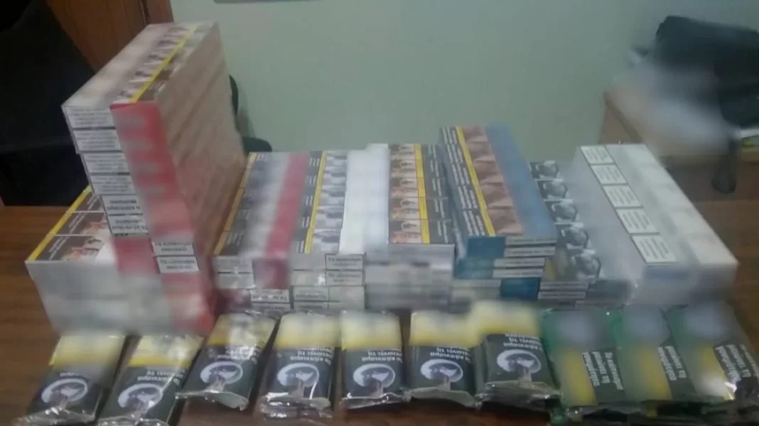 Κατασχέθηκαν μεγάλες ποσότητες λαθραίων καπνικών ειδών – Tρεις συλλήψεις
