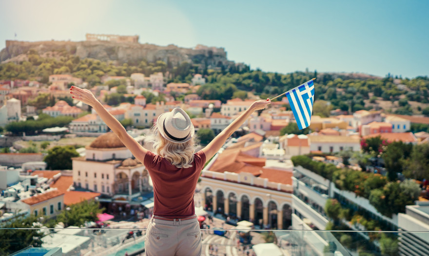 Ολοταχώς για τα 20 δισ ευρώ οι τουριστικές εισπράξεις -Ακόμα πιο πάνω ο πήχης για το 2024