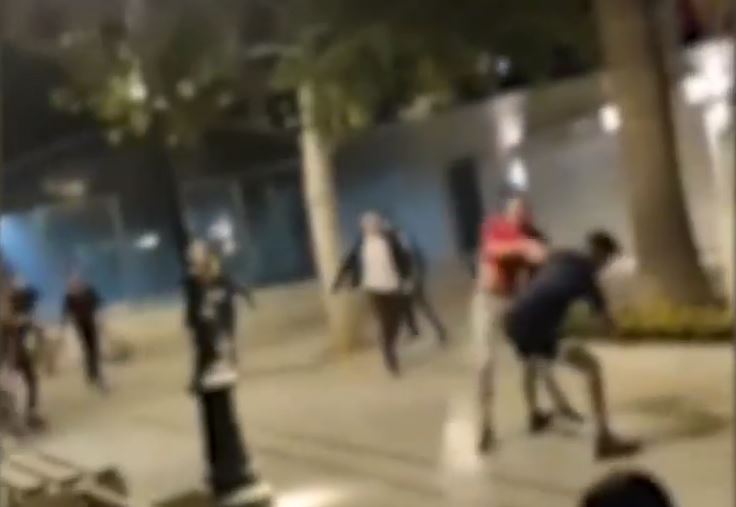 Άγρια συμπλοκή ανηλίκων – Βίντεο ντοκουμέντο