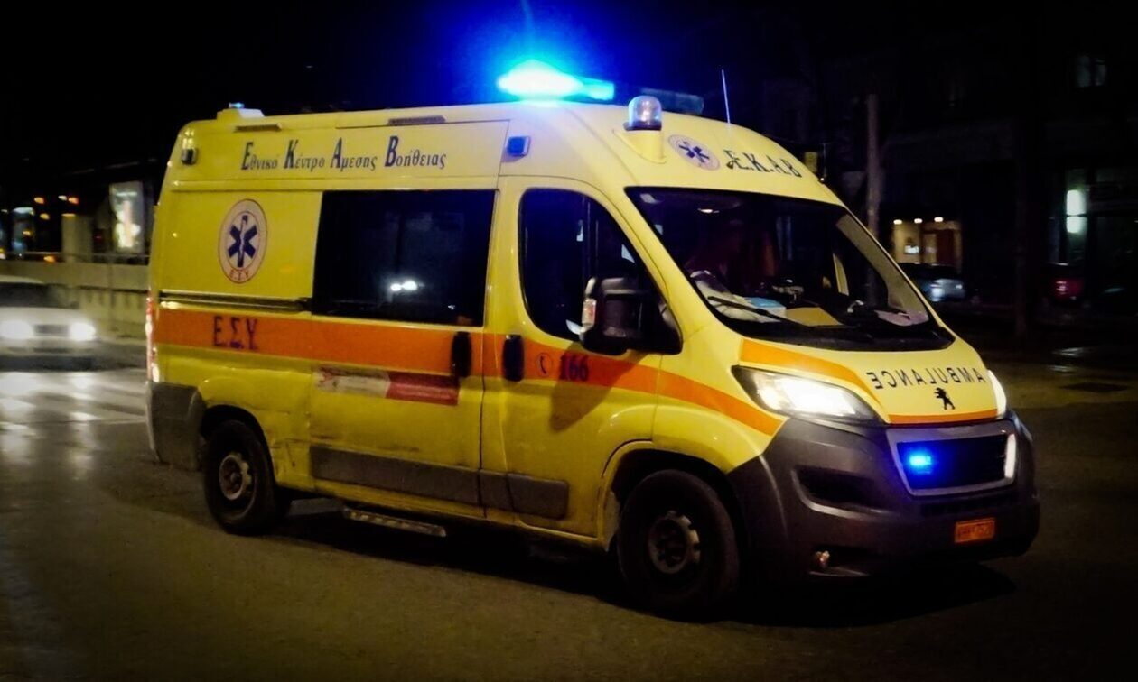 Γυναίκα σκοτώθηκε σε τροχαίο - Αναποδογύρισε το αυτοκίνητο που οδηγούσε, τραυματίστηκε το παιδί της