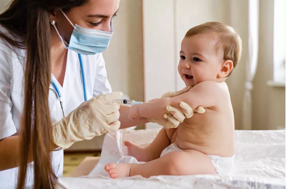 Κορωνοϊός – Εμβόλια: Τα οφέλη για τα νεογέννητα από τον εμβολιασμό των εγκύων
