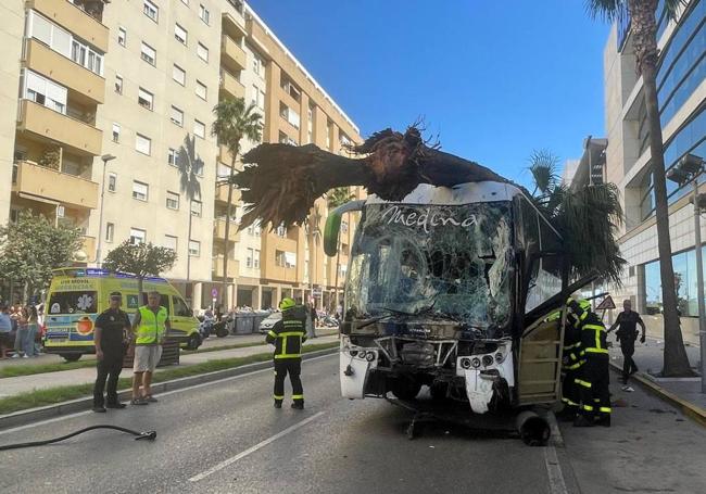 Ισπανία: Λεωφορείο πέφτει πάνω σε περαστικούς και σκοτώνει τρεις