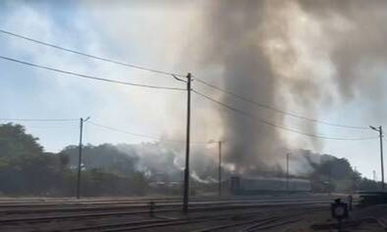 Φωτιά στο εμβληματικό κτίριο του Γαλλικού Σταθμού