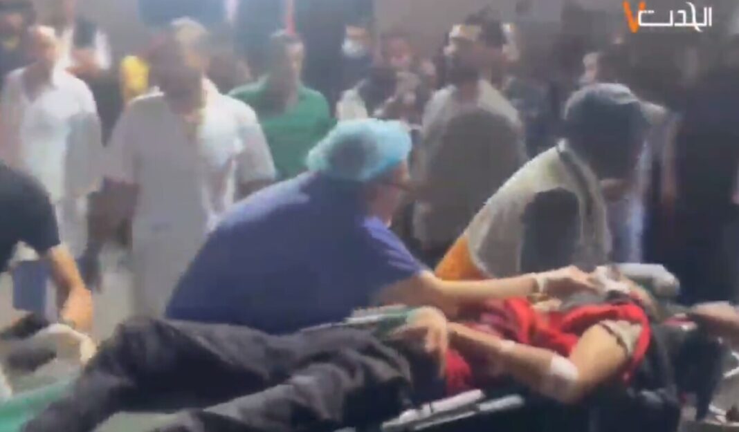 Πόλεμος στο Ισραήλ: «Ήταν σαν σεισμός» λέει Έλληνας κάτοικος της Γάζας για τον βομβαρδισμό του νοσοκομείου