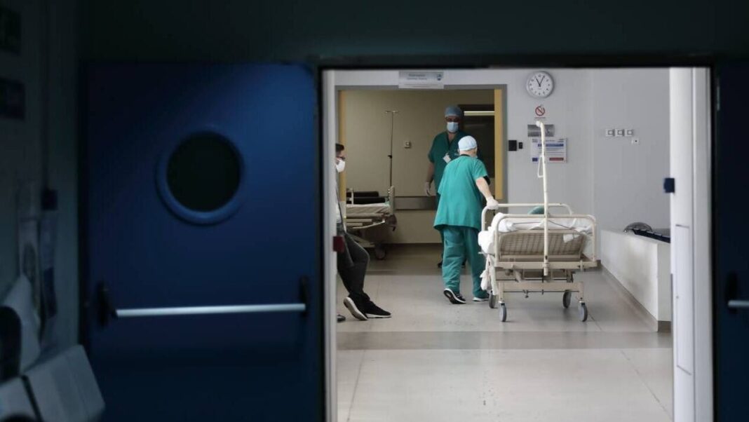 ΑΜΚΑ: Ποιοι μένουν «εκτός» ιατροφαρμακευτικής κάλυψης με το νέο νομοσχέδιο
