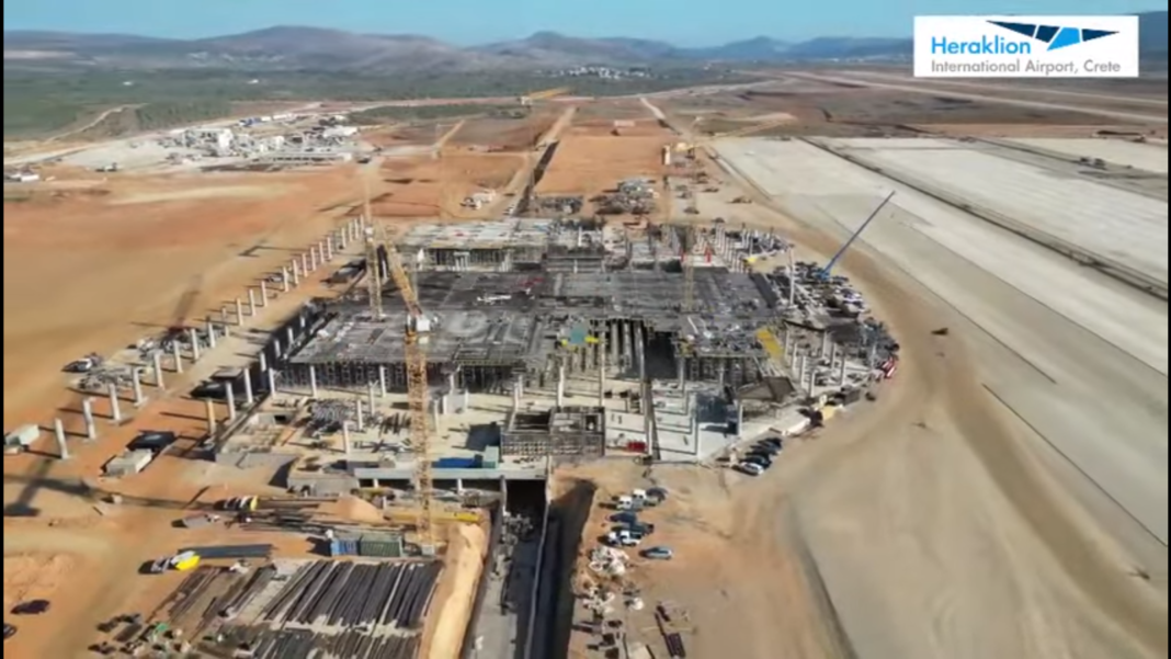 Νέο Αεροδρόμιο Καστελίου: Σε εξέλιξη η κατασκευή του τέρμιναλ – Δείτε την πρόοδο των έργων από ψηλά