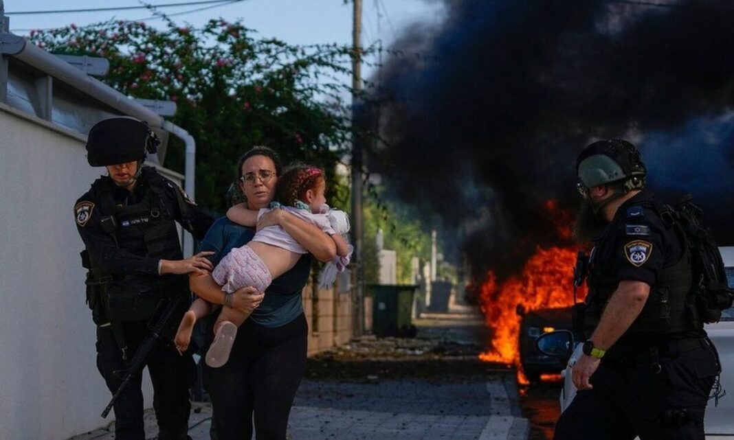 Πρέσβης του Ισραήλ στην Ελλάδα: Άνευ προηγουμένη η επίθεση - Υπάρχουν πολλά θύματα