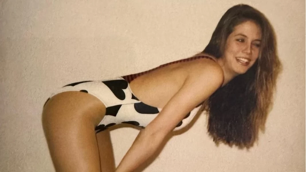 Χάιντι Κλουμ: Οι 10 φωτογραφίες στο Instagram με μαγιό από το 1992