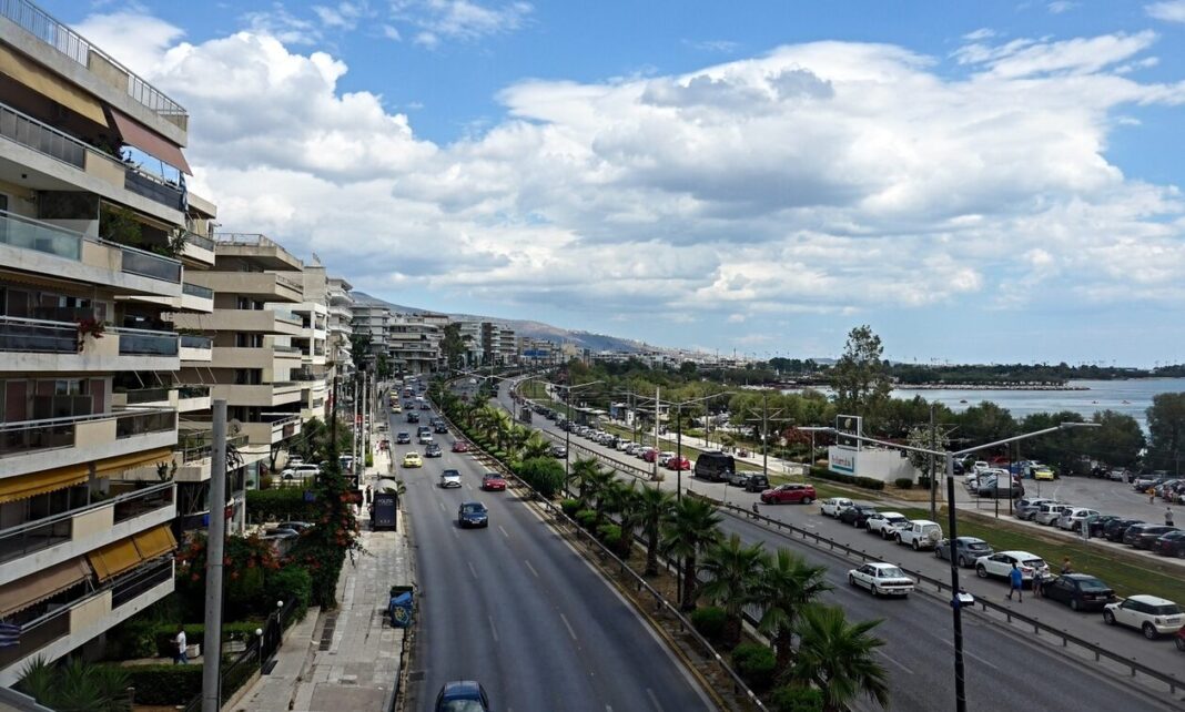 Γλυφάδα: Εντοπίσθηκε βόμβα του Β’ Παγκοσμίου Πολέμου – Κλείνει αύριο μεγάλο τμήμα της Ποσειδώνος