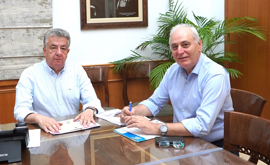 Η πρώτη συνάντηση Παύλου Μπαριτάκη και Σταύρου Αρναουτάκη με φόντο τα έργα στο Δ. Βιάννου