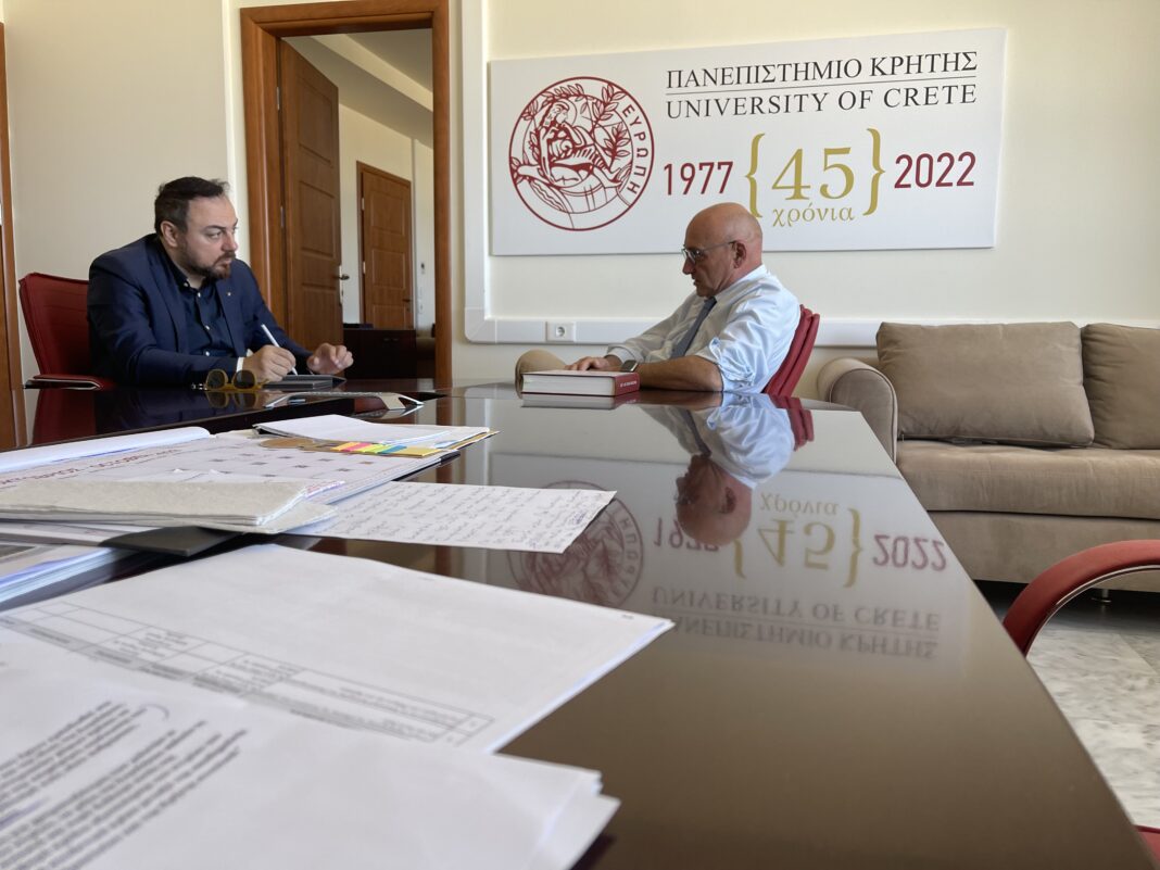 Με τον Πρύτανη του Πανεπιστημίου Κρήτης ο Φραγκίσκος Παρασύρης