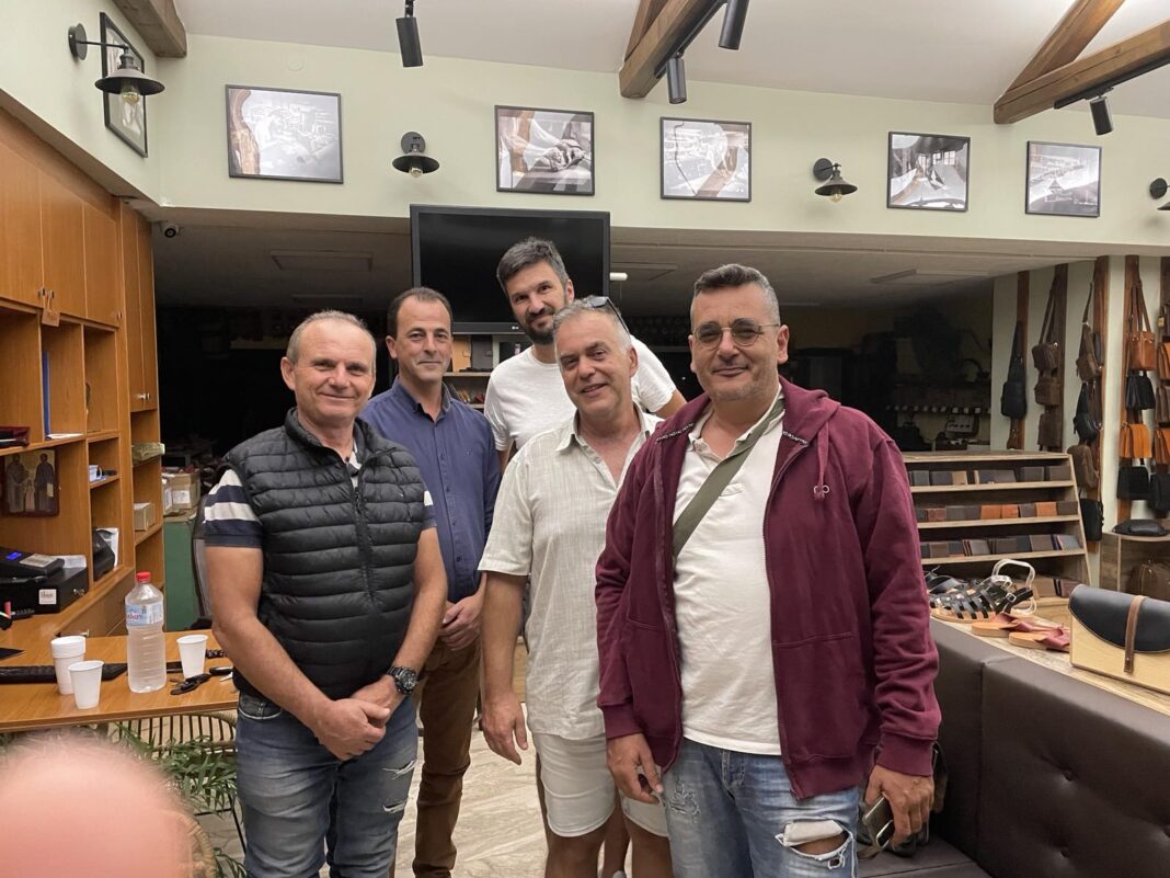 «Λαϊκή Συσπείρωση» Χερσονήσου: Συνάντηση με τον Εμπορικό Σύλλογο Χερσονήσου