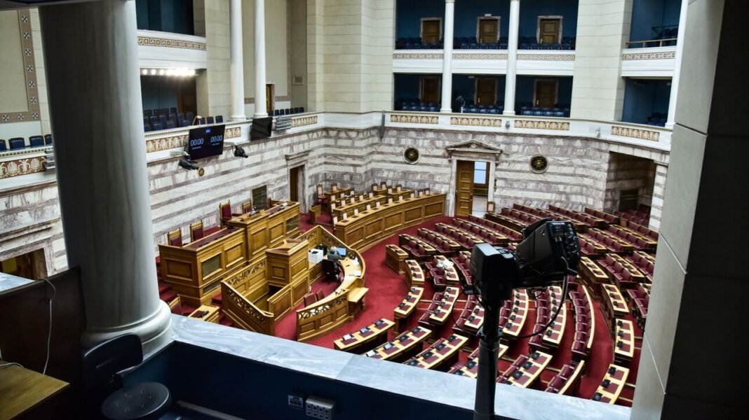 Τέμπη: Σήμερα στη Βουλή οι προτάσεις ΠΑΣΟΚ και ΣΥΡΙΖΑ για σύσταση προανακριτικής