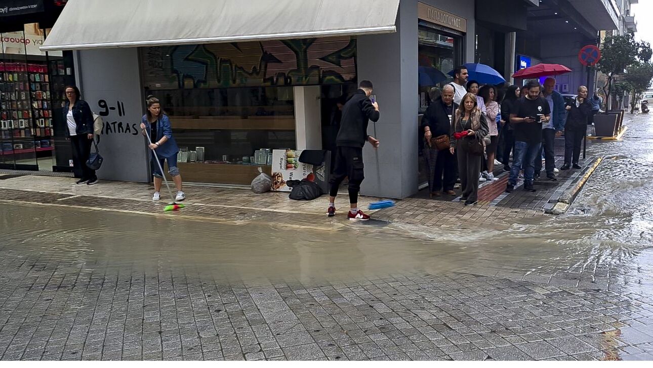 Βροχόπτωση στην Αχαΐα: 400 κλήσεις δέχτηκε η Πυροσβεστική