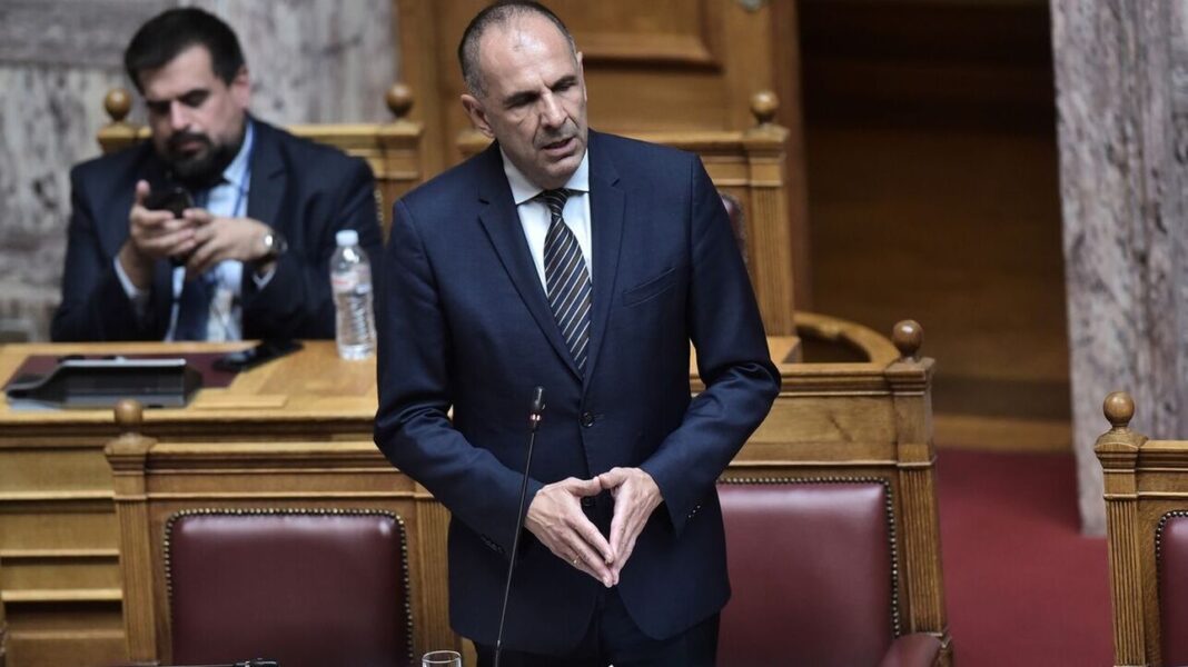 Γεραπετρίτης: Αναχωρεί την Δευτέρα ελληνικό C-130 προς τη Γάζα με ανθρωπιστική βοήθεια