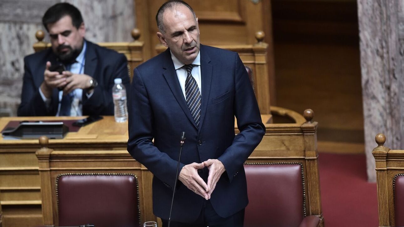 Γεραπετρίτης: Αναχωρεί την Δευτέρα ελληνικό C-130 προς τη Γάζα με ανθρωπιστική βοήθεια