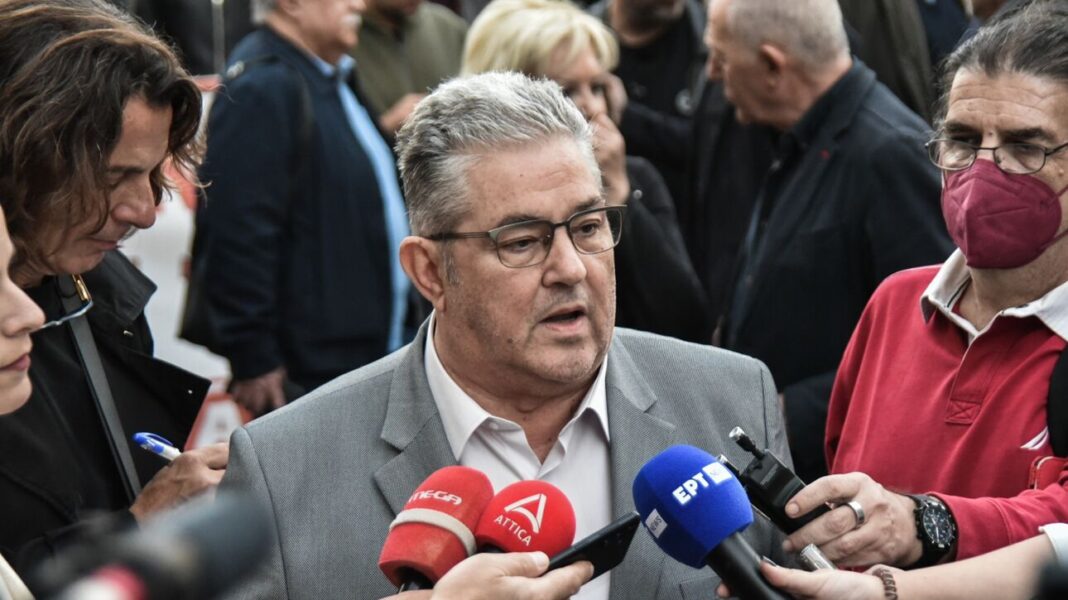 Κουτσούμπας: Αλληλεγγύη σε κάθε γυναίκα που αναμετριέται με την βία παντού