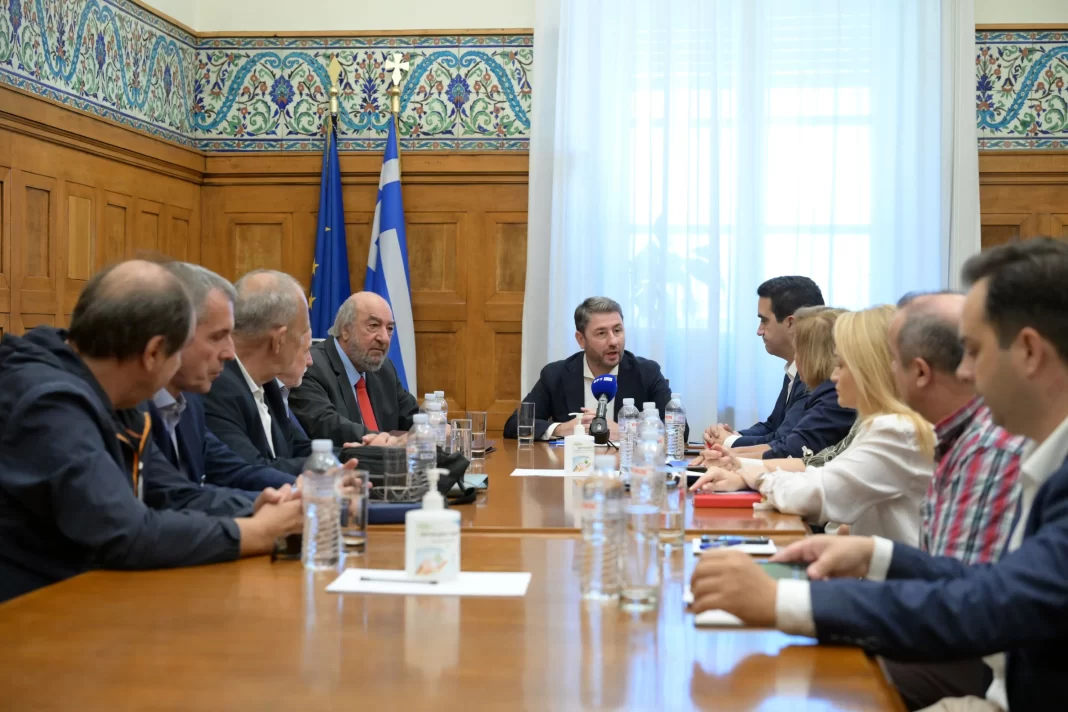 Ανδρουλάκης: «Οι προτεραιότητες της κυβέρνησης επέτρεψαν σε πολύ ισχυρά οικονομικά συμφέροντα να κερδοσκοπήσουν εις βάρος του ελληνικού λαού»