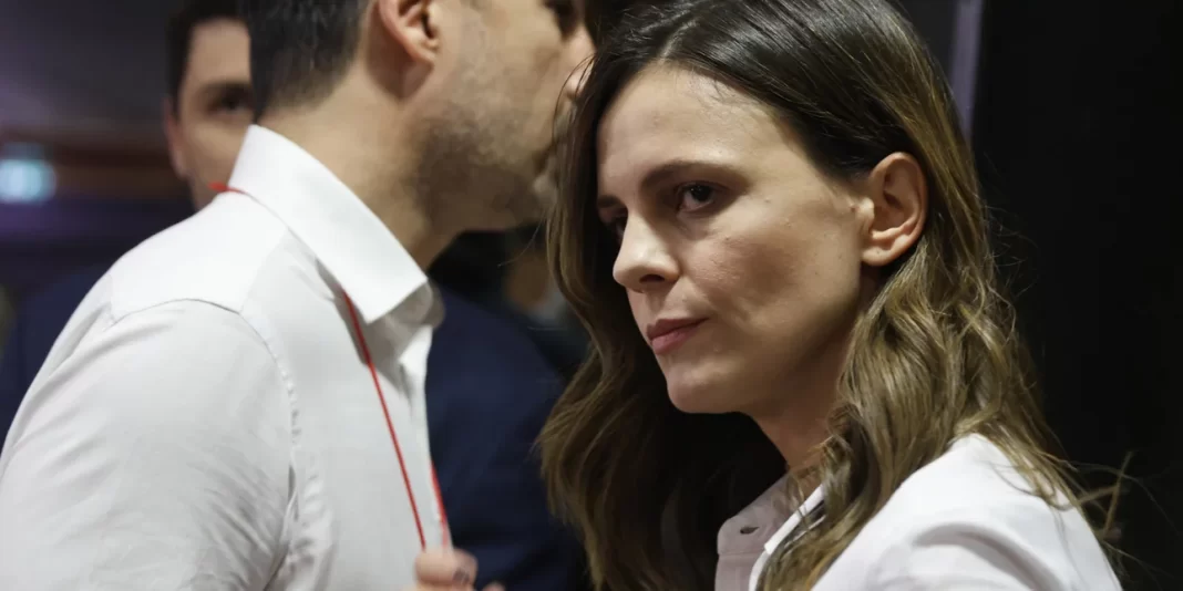 Κεντρική Επιτροπή ΣΥΡΙΖΑ: Αποχωρoύν Αχτσιόγλου, Τεμπονέρας και «Ομπρέλα»
