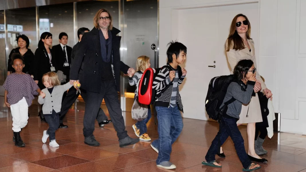 Μπραντ Πιτ: Ο γιος του Μαξ τον αποκαλεί «μ… παγκόσμιας κλάσης» και η Ζαχάρα δεν θέλει το επώνυμό του