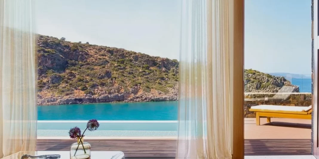 Στην Κρήτη το πιο ακριβό παραθαλάσσιο Airbnb της Ευρώπης -Πόσο κοστίζει η διανυκτέρευση