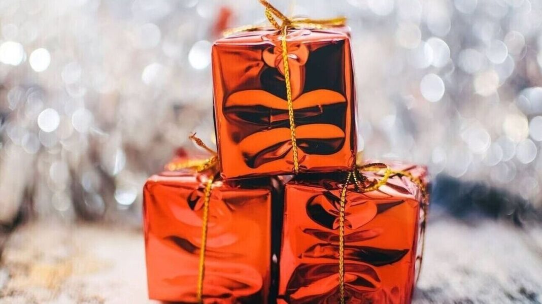 Χανιά: Διανομή χριστουγεννιάτικου δώρου σε ωφελούμενους του Κοινωνικού Παντοπωλείου