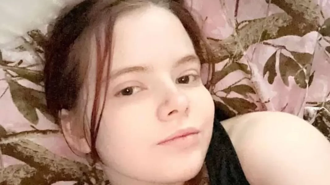ΗΠΑ: 17χρονη δολοφόνησε με πέτρα τη μητέρα του συντρόφου της αφού του έδωσε τελεσίγραφο να την σκοτώσει εκείνος