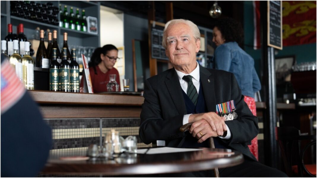Πιρς Μπρόσναν: Υποδύεται έναν 92χρονο βετεράνο του Β' Παγκοσμίου Πολέμου στο τρέιλερ της νέας του ταινίας