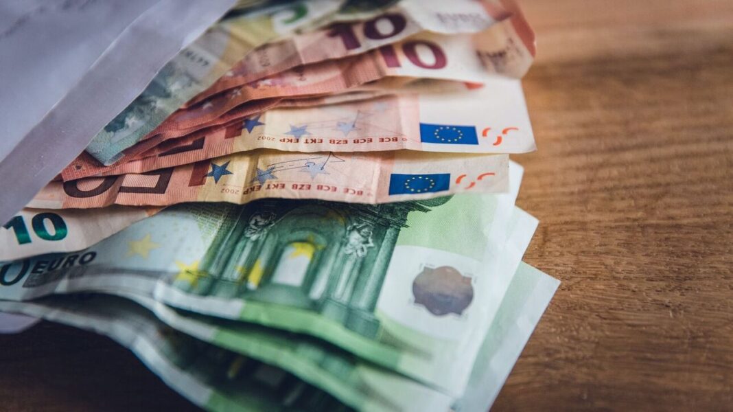 Ποια είναι τα επιδόματα που θα πληρωθούν πριν το τέλος της χρονιάς