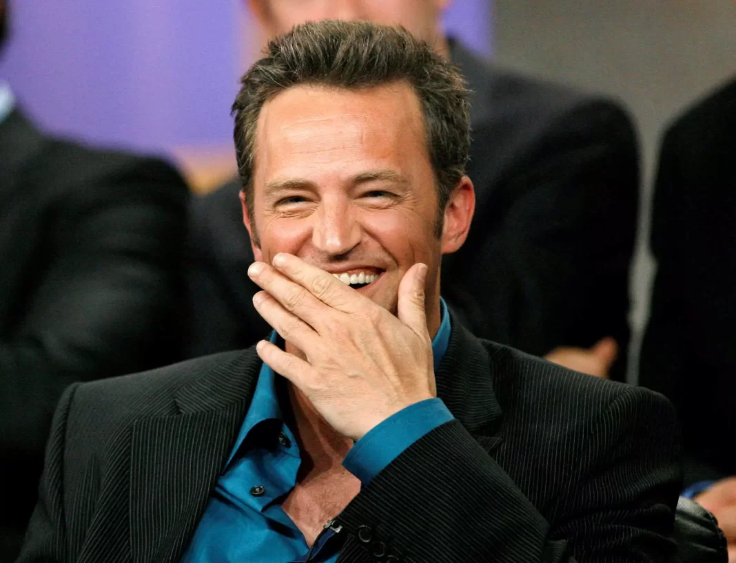 Matthew Perry: Στη δημοσιότητα το πιστοποιητικό θανάτου του Chandler Bing από τα Φιλαράκια