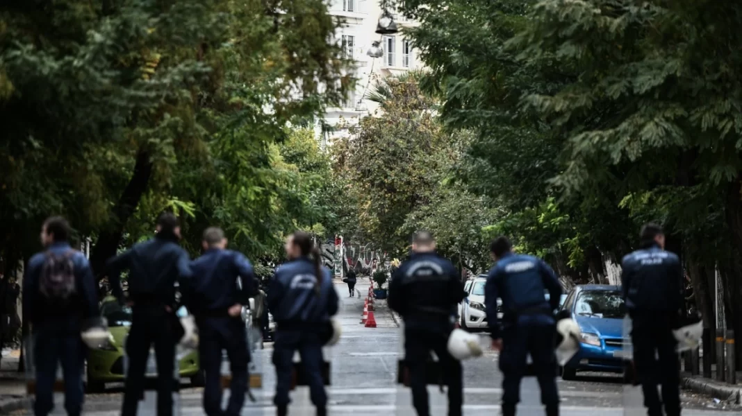 Επέτειος Πολυτεχνείου: «Αστακός» η Αθήνα – Επί ποδός πάνω από 5.000 αστυνομικοί με ελικόπτερα, drones και «Αύρες»
