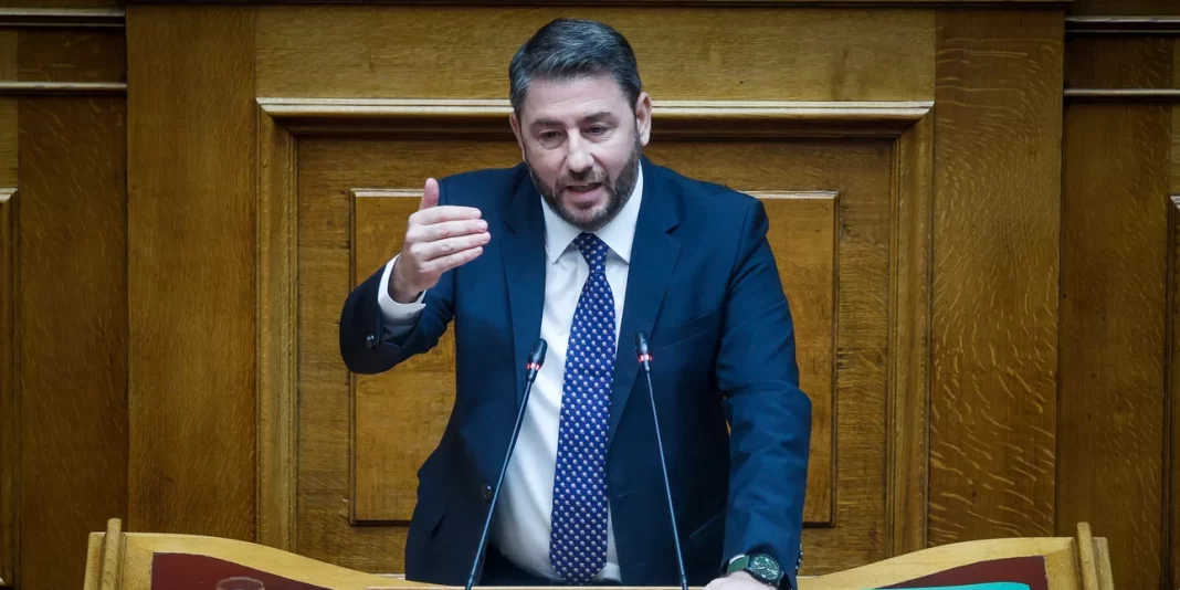 Ανδρουλάκης στη Βουλή: Γίνεται προσπάθεια συγκάλυψης του σκανδάλου των υποκλοπών